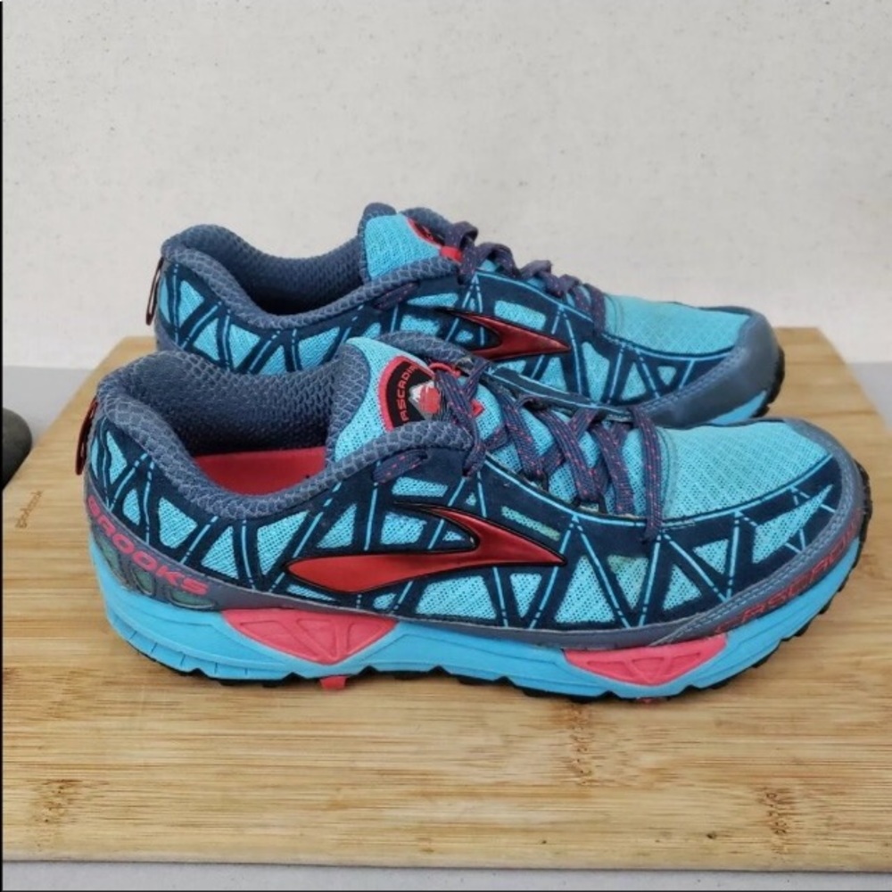 Brooks Cascadia 7.5 Blue Lava Trail Running Shoes
